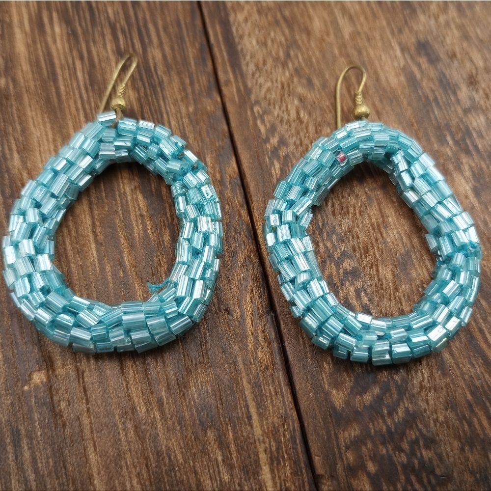 Southwestern snakeskin beaded earrings in aqua blue E237